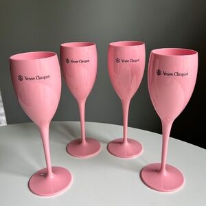 Veuve Cliquot Champagne Flutes Set of 4